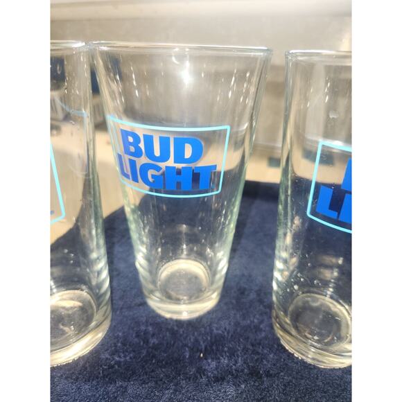 Bud Light 20oz Set Of 4 Glasses New - Picture 3 of 5